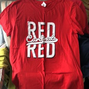 NWOT Cardinals t- Shirt Medium